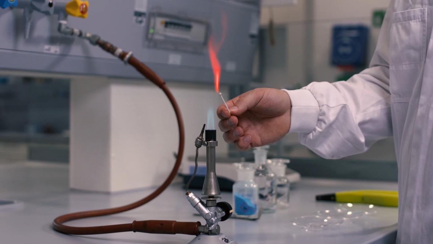 labor1 chemischer Versuch, Flämmprobe